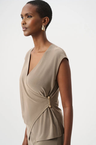 MELANGE SILKY KNIT FITTED WRAP TOP