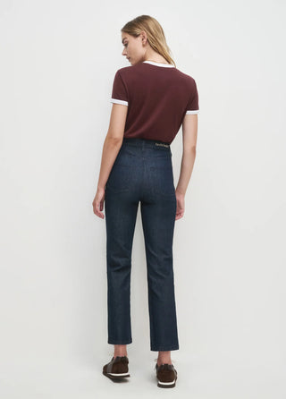 FAVORITE DAUGHTER CROPPED COLLEGIATE TEE