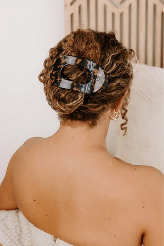 Tortoise Large Flat Round Hair Clip