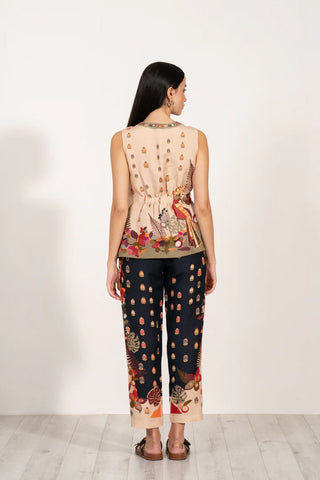 DAPHNE SLEEVESS WAIST COAT