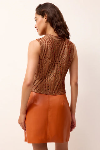 MCGUIRE TOP